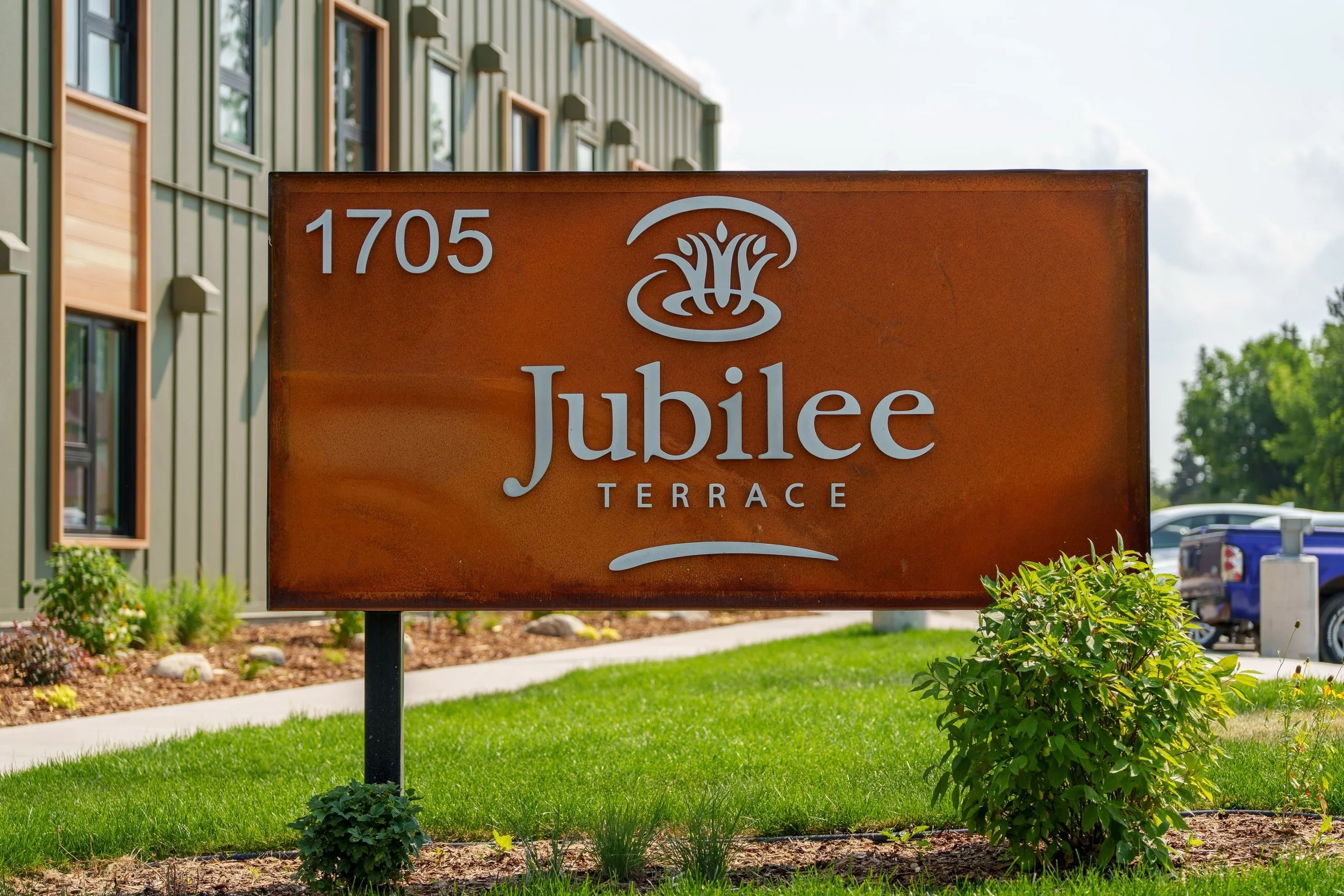 2026 Project Highlight- Jubilee Terrace

This was a full commercial property design and build project. Working closely with 3Twenty&rsquo;s senior designer, we developed a plan to execute. The vision was to bring forth an outdoor space that would pro
