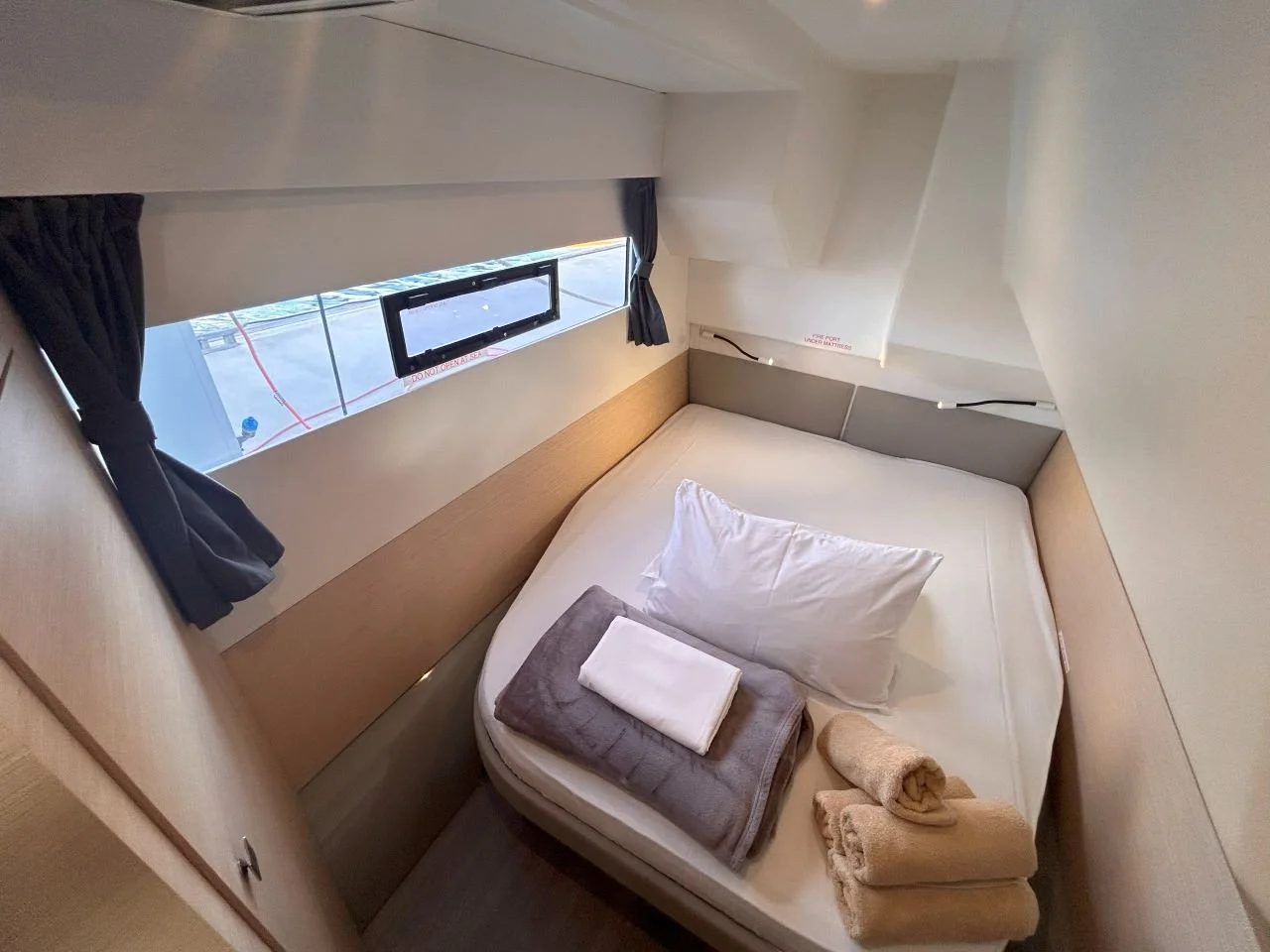 VVIP guest cabin on the Sovereign 37 — private stateroom for extended charter residency in Miami
