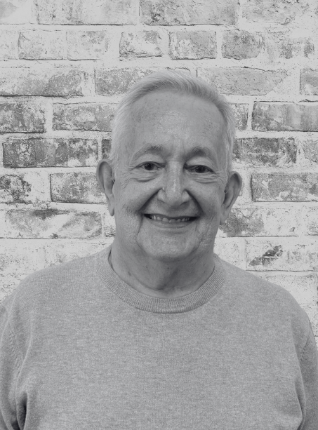 Bill Stylist & Colorist 404.444.9214 Text to book