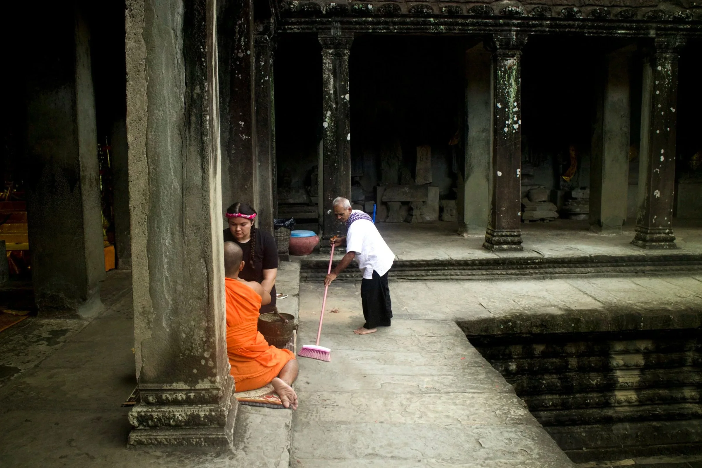 cambodia+monk.jpg