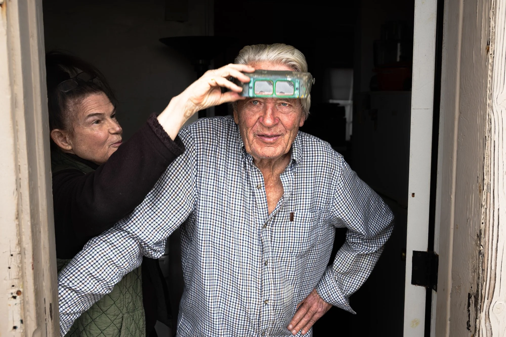 Katherine, Klaus's friend of 24 years, joins us. She often comes over to care for Klaus often acting as the mother figure he never had.