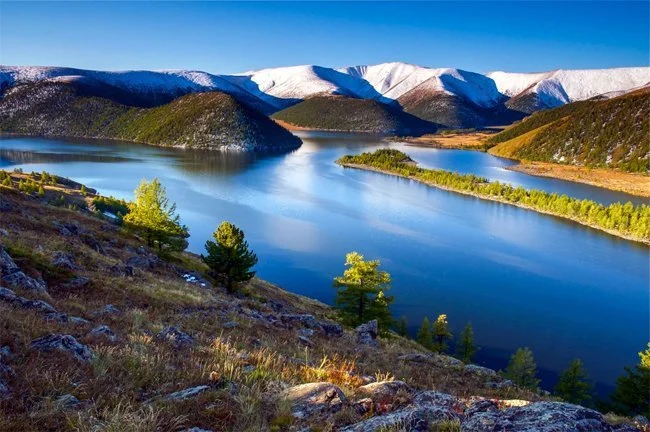 Terkhiin Tsagaan Lake