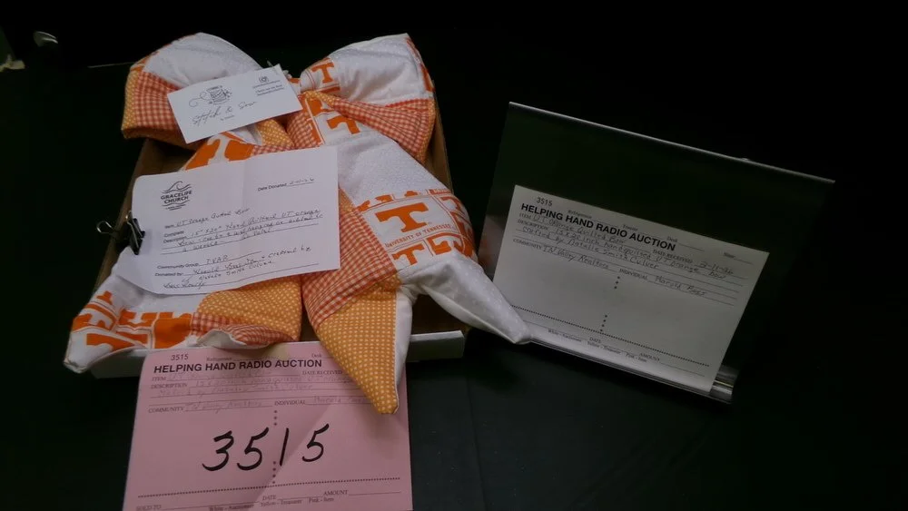 3515- UT Orange Quilted Bow by Harold Bass (TN Realtors).jpg