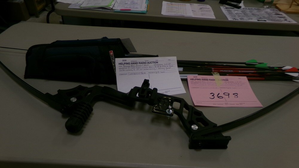 3698 - Recurve Bow, Arrows & Quiver by Will Lunn (CBTC).jpg