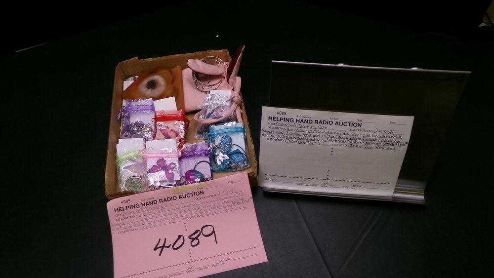 4089 - Assorted Jewelry by Jennifer Kearney (Music).jpg