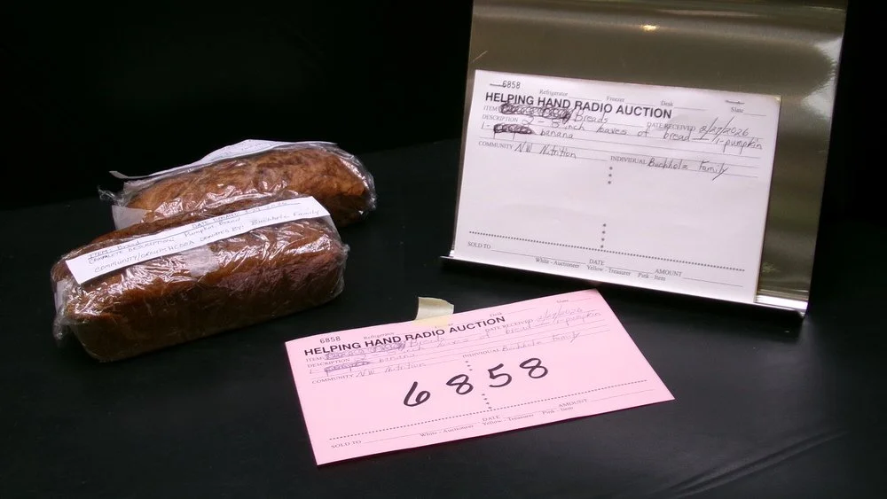 7 - Banana Bread & Pumpkin Bread by the Buchholz Family (NWN).jpg