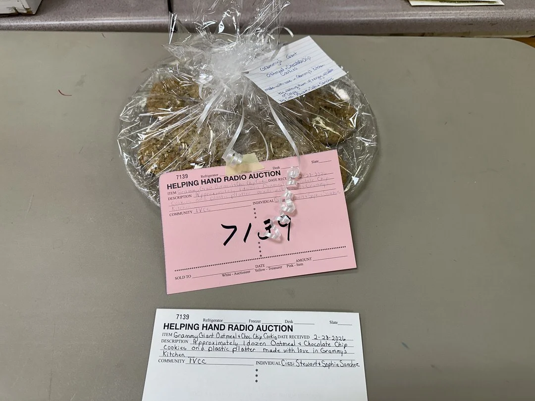 6 - Grammy Giant Oatmeal + Choc. Chip Cookies by Cissi Stewart & Sophia Sanchez.jpg