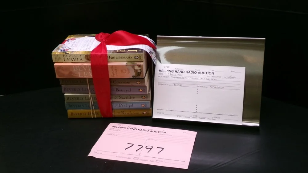 7797 - Beverly Lewis Novels by Pat McElroy (Puryear).jpg