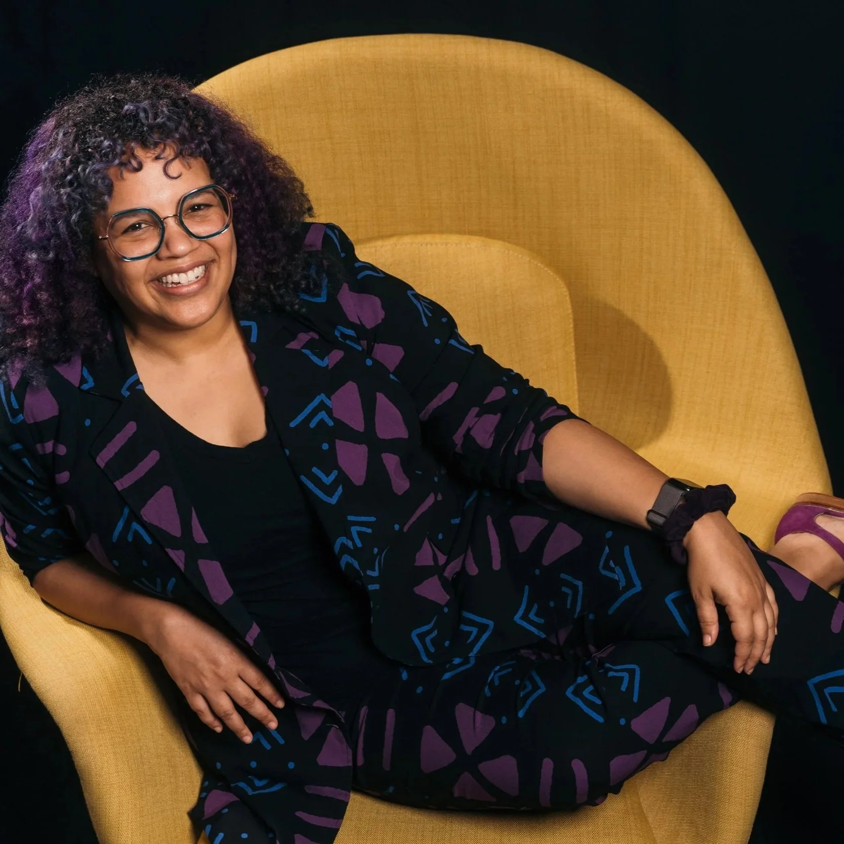 Laurel Ryan may have been destined to find lindy hop. She’s been told that as a toddler she would drape herself across the back of the family couch and sing “Java Jive” at visitors. Laurel grew up bopping around to her father’s jazz trio, or waiting 