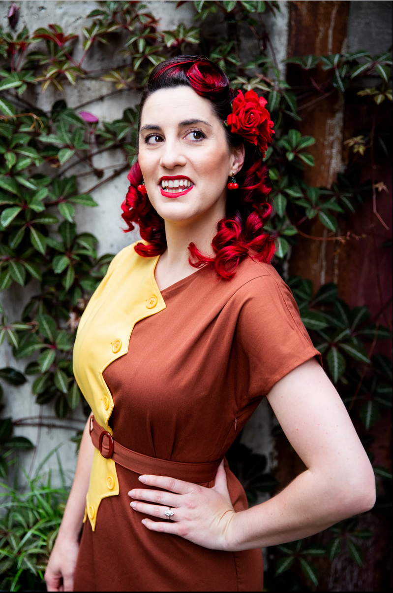 Lauren Smith is a lifelong dancer in many styles, and started swing dancing in 2007 when a friend brought her to LA’s Lindy Groove. After that, she could be found dancing almost every night of the week, competing regularly, and teaching locally and a