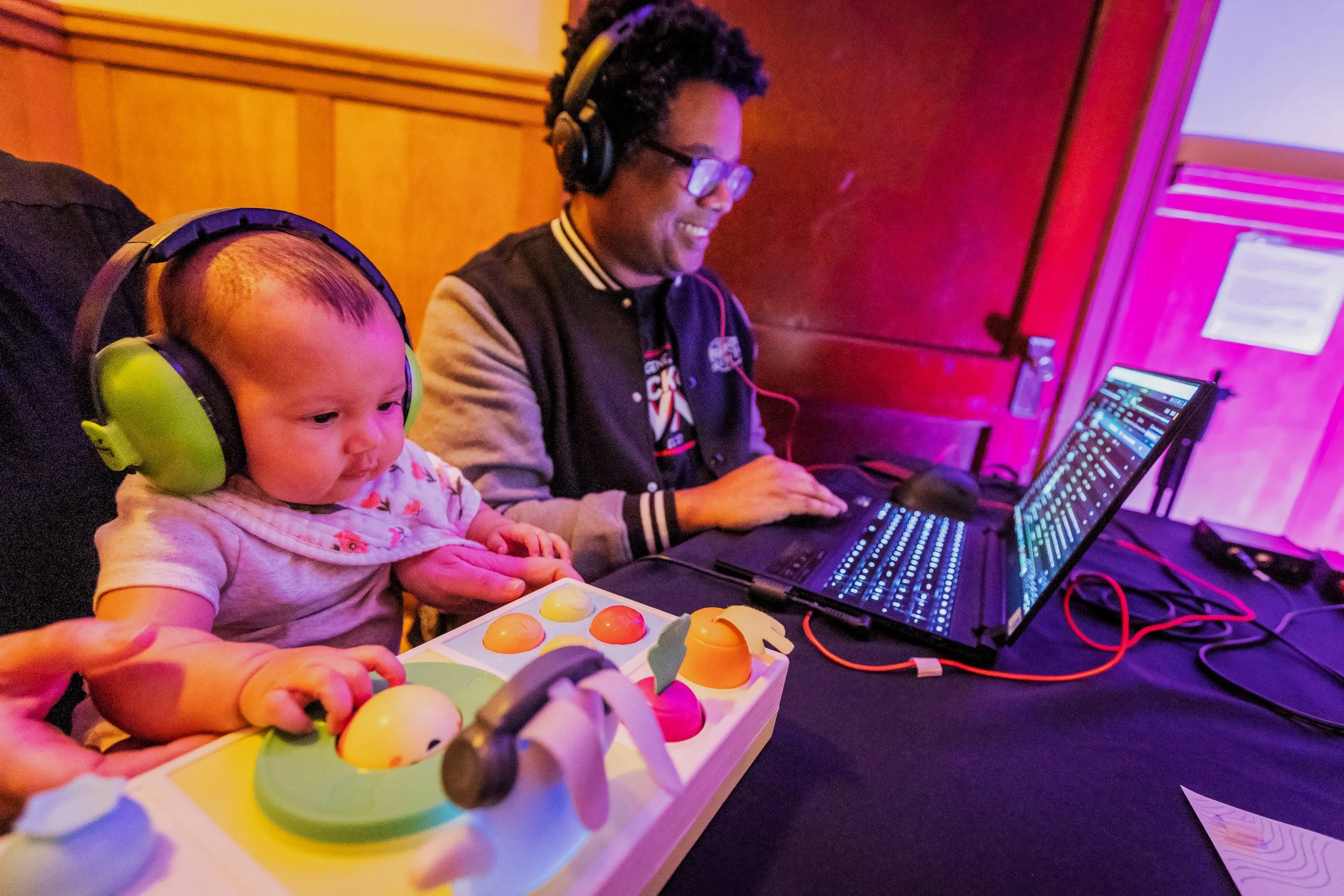 Nick Davis (aka DJ Nick at Night) began dancing in 1998 and discovered Lindy Hop in 2002. Since founding Eugene, Oregon’s Track Town Swing in 2012, Nick has traveled around the globe to hone his dancing skills. He was the 2014 Frankie Manning Foundat