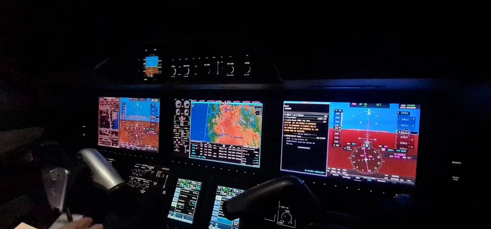 PHOTO-2025-11-28-18-09-51 2.jpg