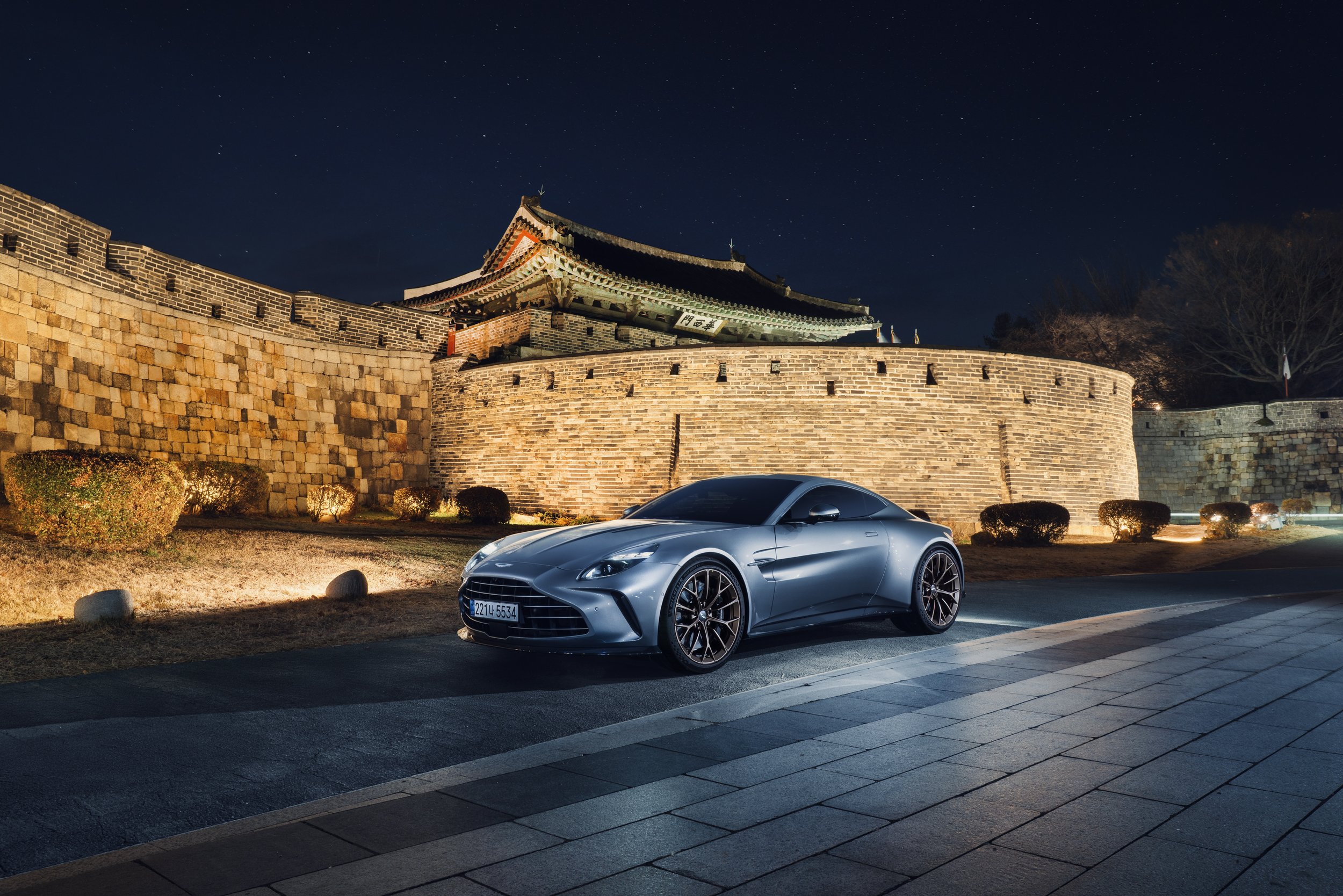 Aston Matin Vantage - 2026