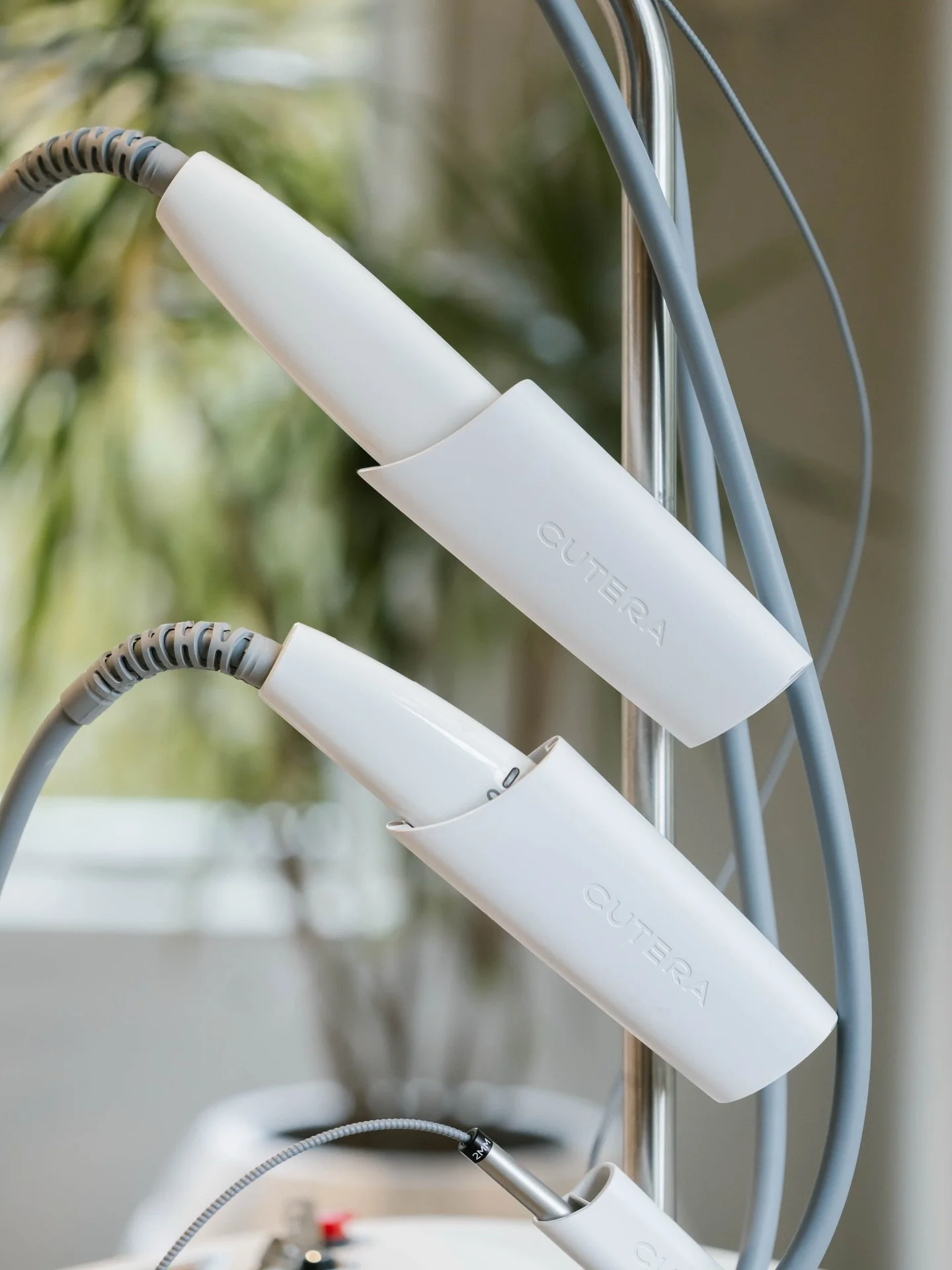 Real devices. Real training. Real confidence. ✨

At Raw Canvas Institute, our students don&rsquo;t just learn theory, they train hands-on with industry-leading technology, gaining the experience needed to step into real treatment rooms with clarity a