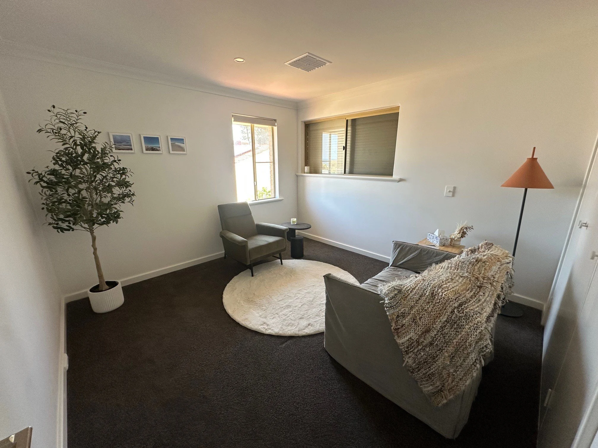 A calm, welcoming space just minutes from the ocean. Light, still, and private, with gentle summer breezes — a safe place to slow down, reflect, and be fully yourself.