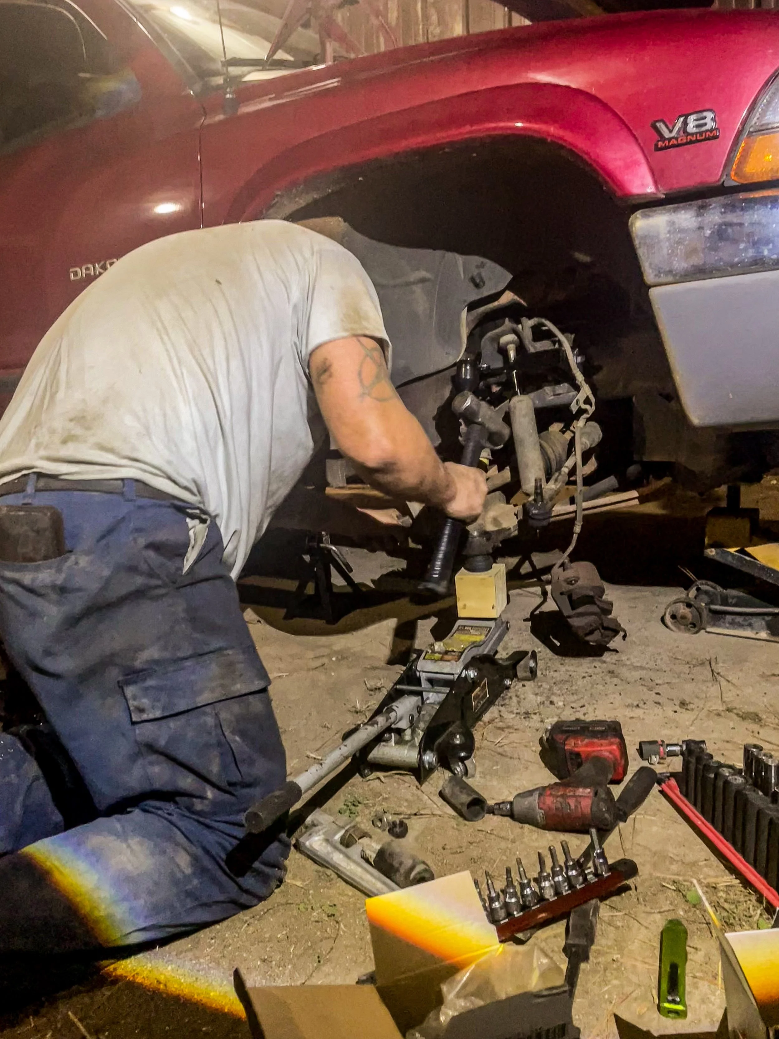 a front-end R&R on a 1999 Dodge Dakota 4x4. 