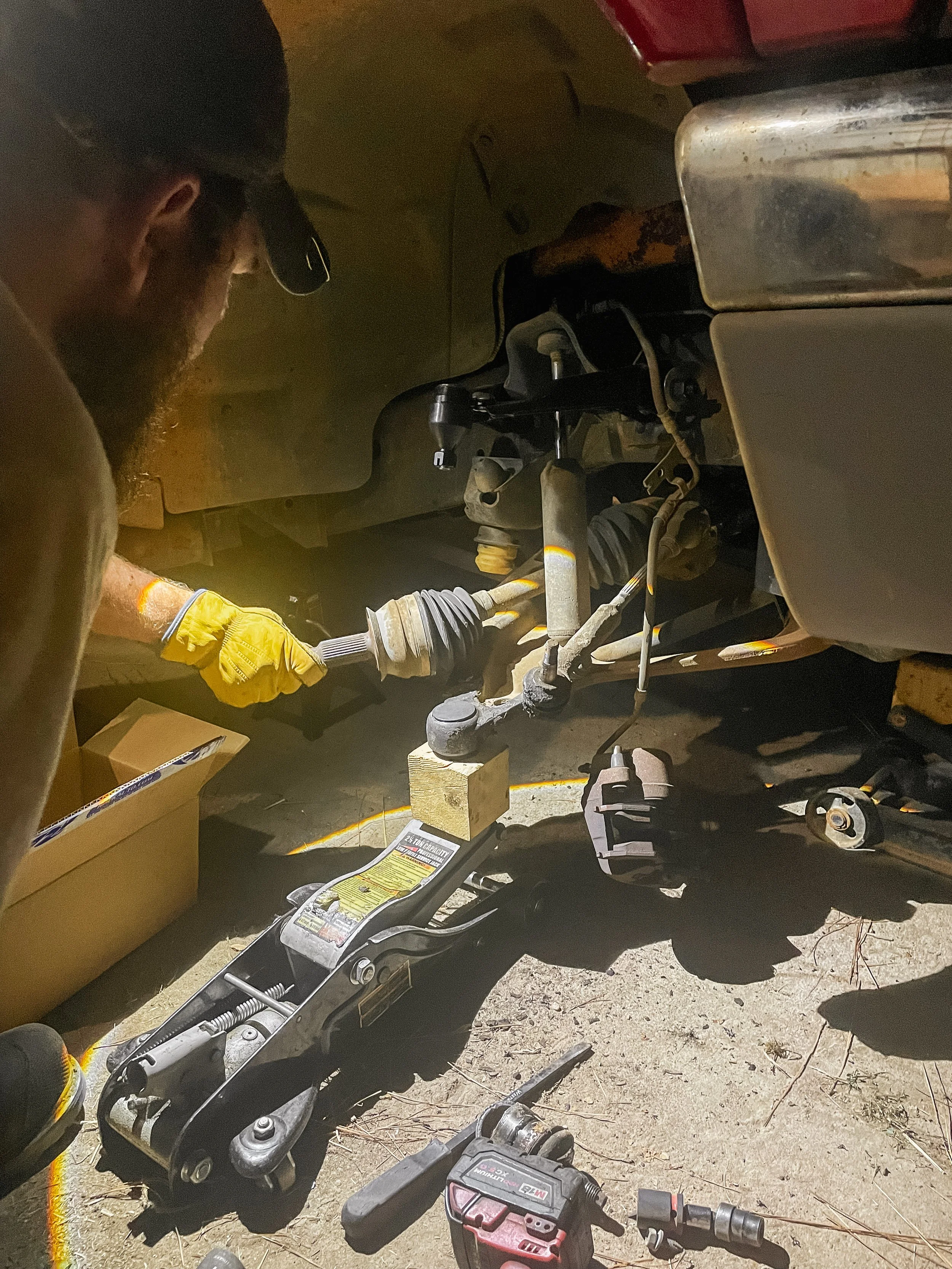 a front-end R&R on a 1999 Dodge Dakota 4x4. 