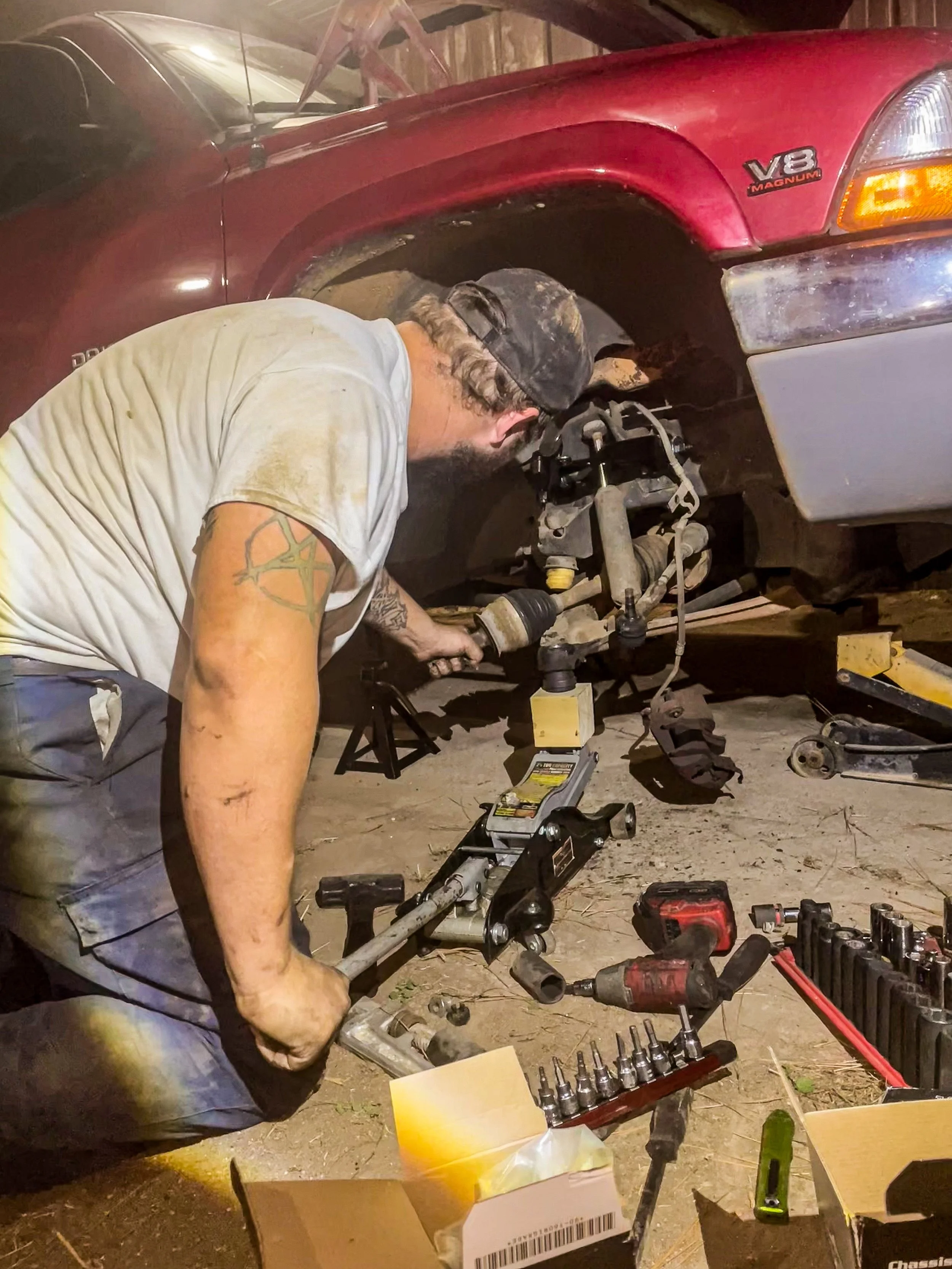 a front-end R&R on a 1999 Dodge Dakota 4x4. 
