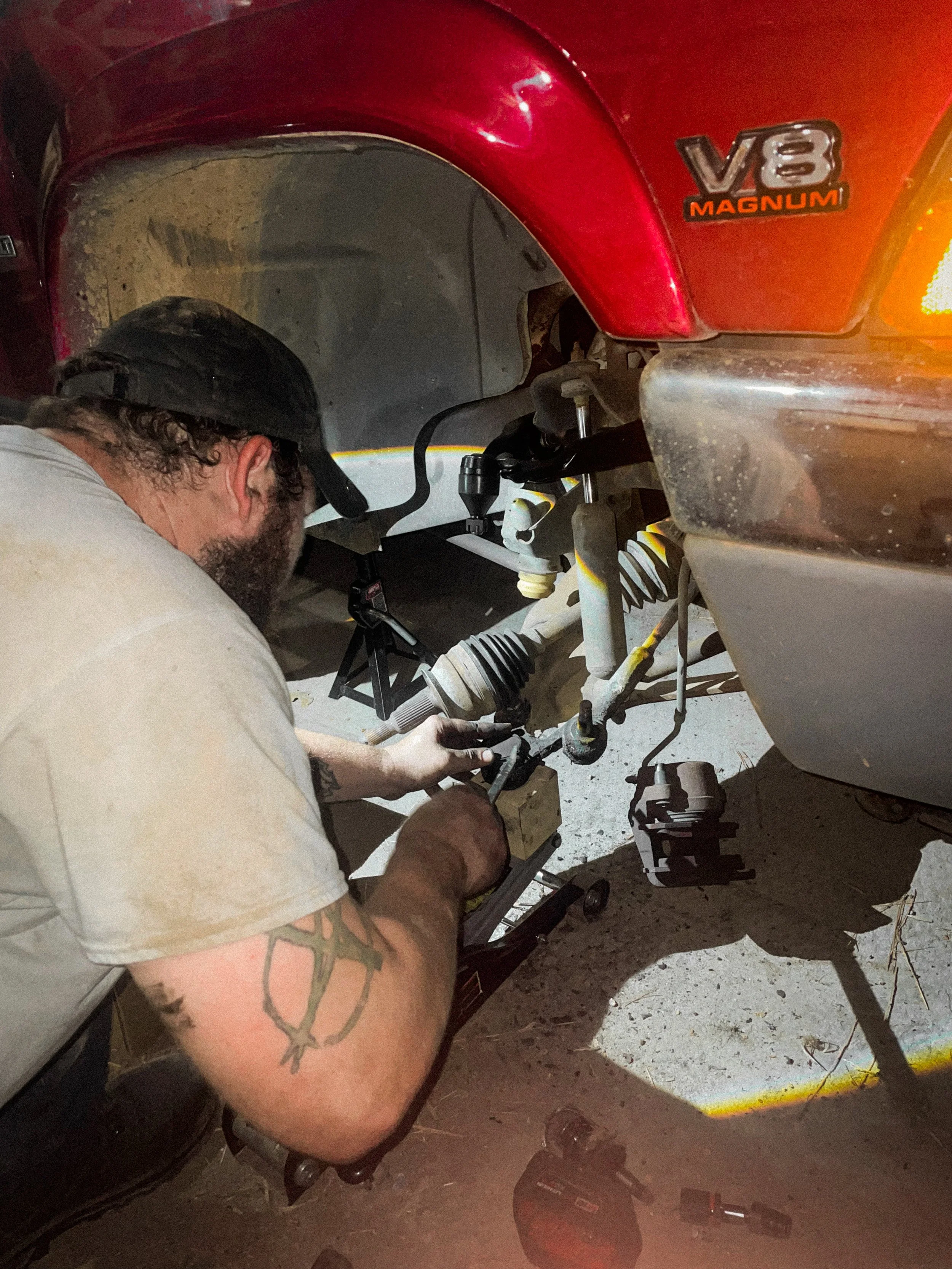 a front-end R&R on a 1999 Dodge Dakota 4x4. 