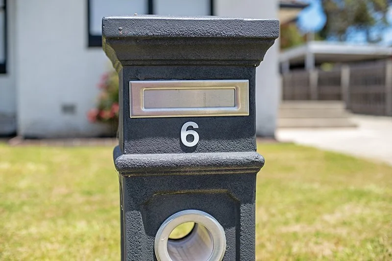 6 Doherty Ave Letterbox 1.jpg