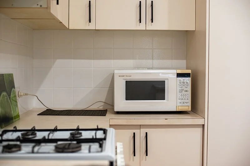 6 Doherty Ave Microwave.jpg