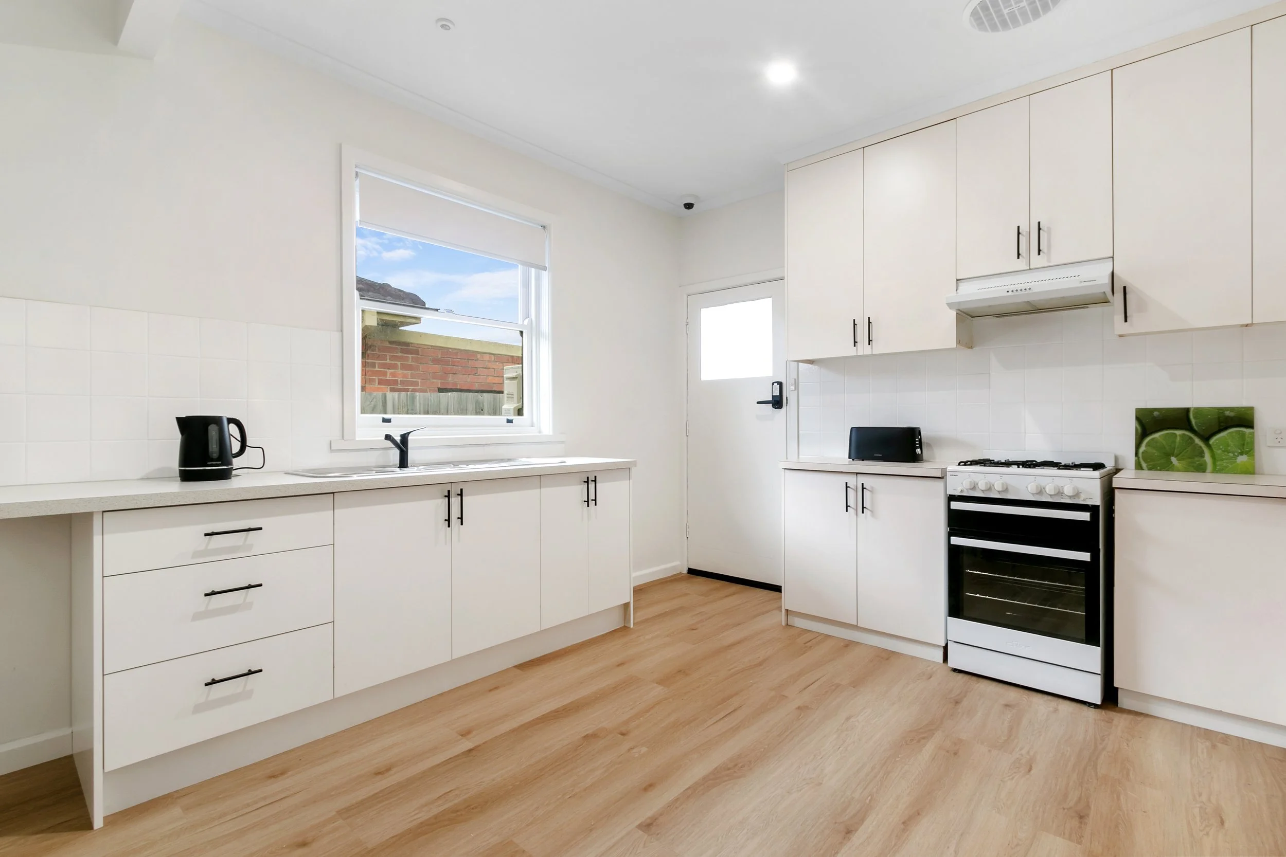 6 Doherty Ave kitchen.jpg