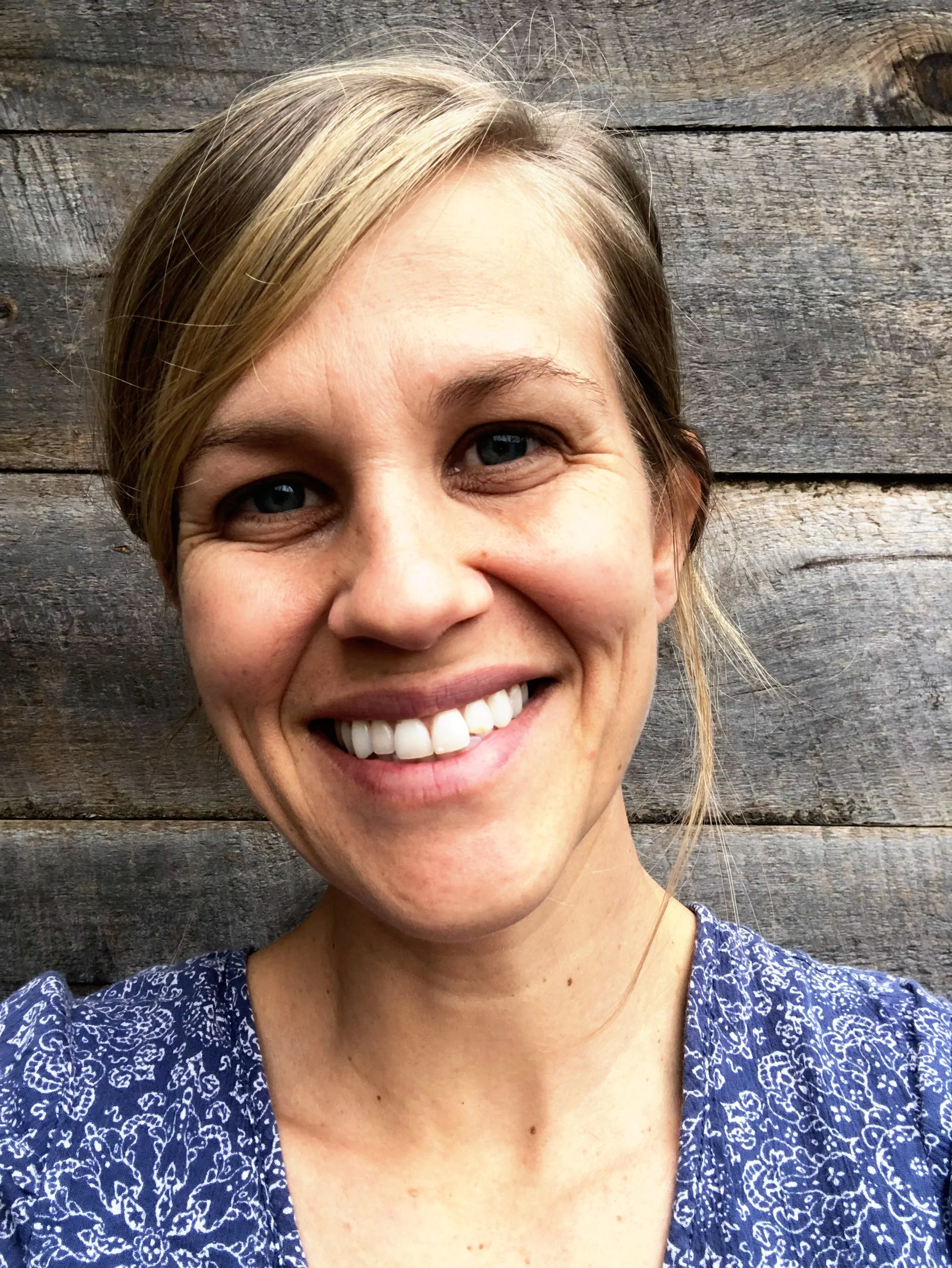 Sage Frese, Christian Marriage Mentor for Women and Certified Laura Doyle Relationship Coach, helping resentful, exhausted, lonely women create supportive, easy, intimate marriages every day of the week!