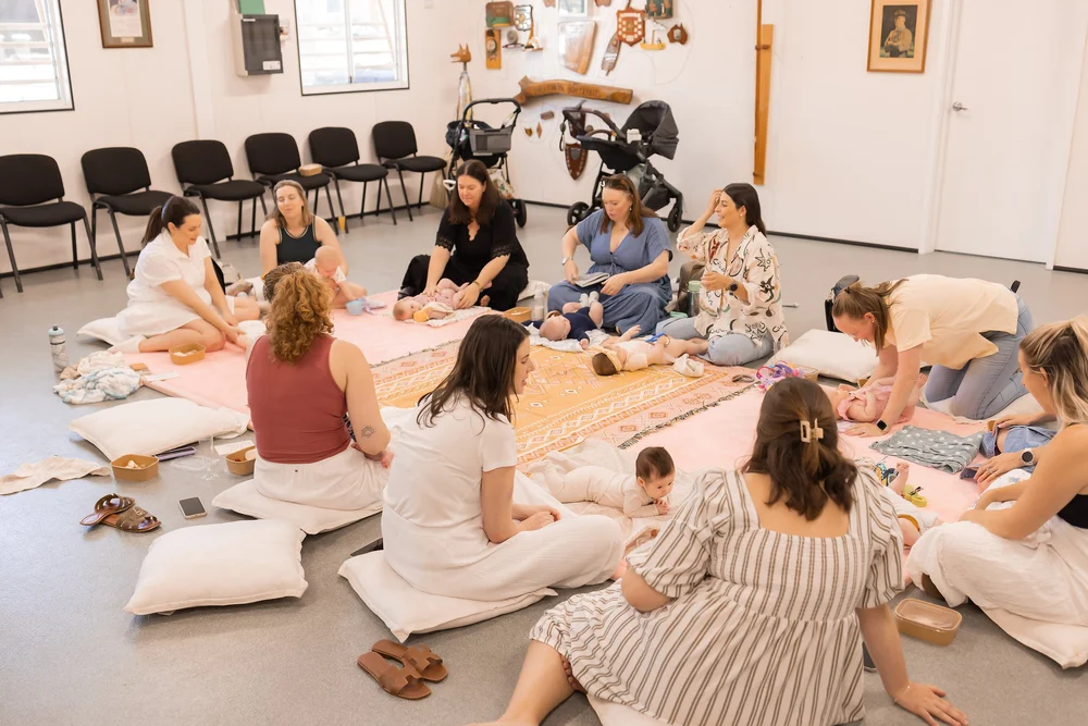 Postpartum mums connecting at their mums group in Everton Park