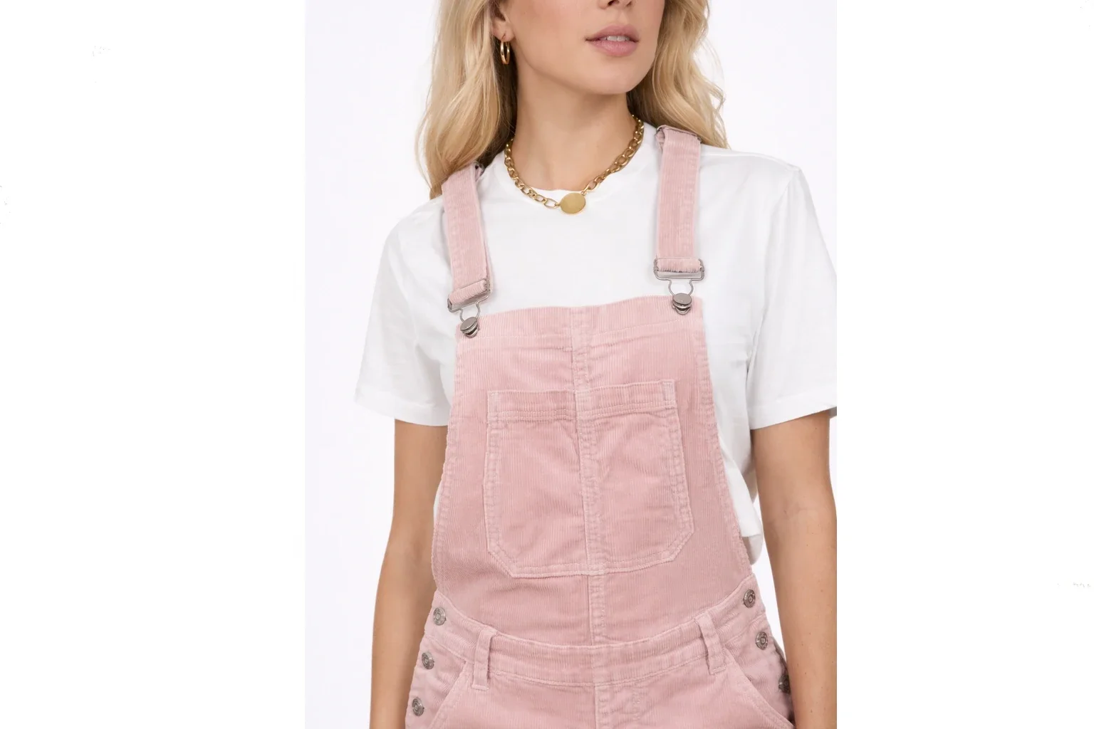 superbe salopette femme blonde en velours rose.webp