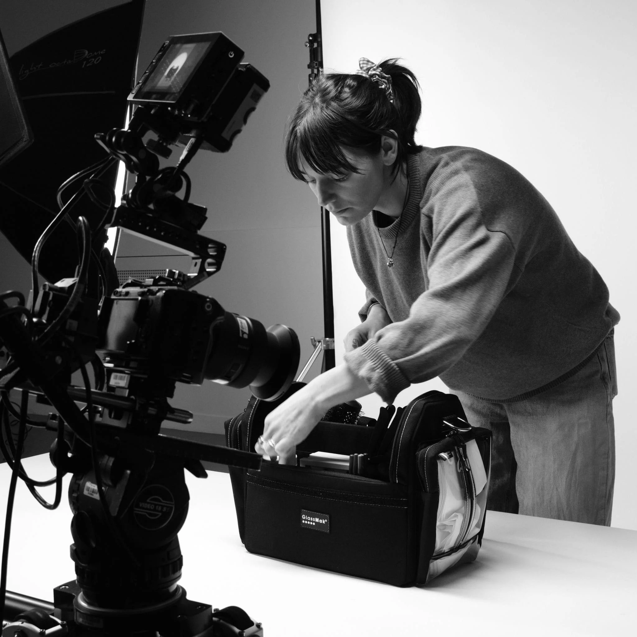 Shooting photo réalisé dans le cadre d’une stratégie de communication et de visibilité de marque sur les réseaux sociaux.