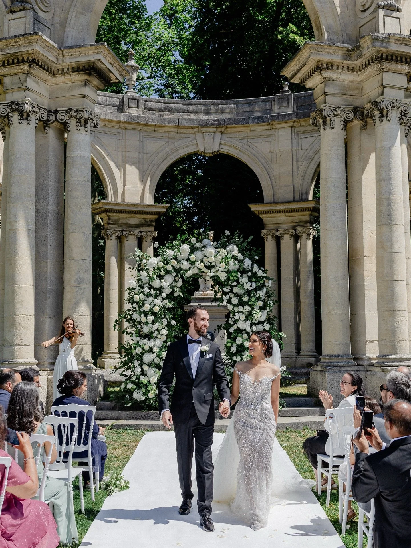 They said yes ! I love the smile on a newly married couple as they walk up the aisle 🤍
. 
Planning &amp; Design @peonymoments
Assistant @lauraandrea_wedding
Backstage video @v51_wedding
Venue @chateau_smdt
Photo @benblancphotography
Video @jinoagnel
