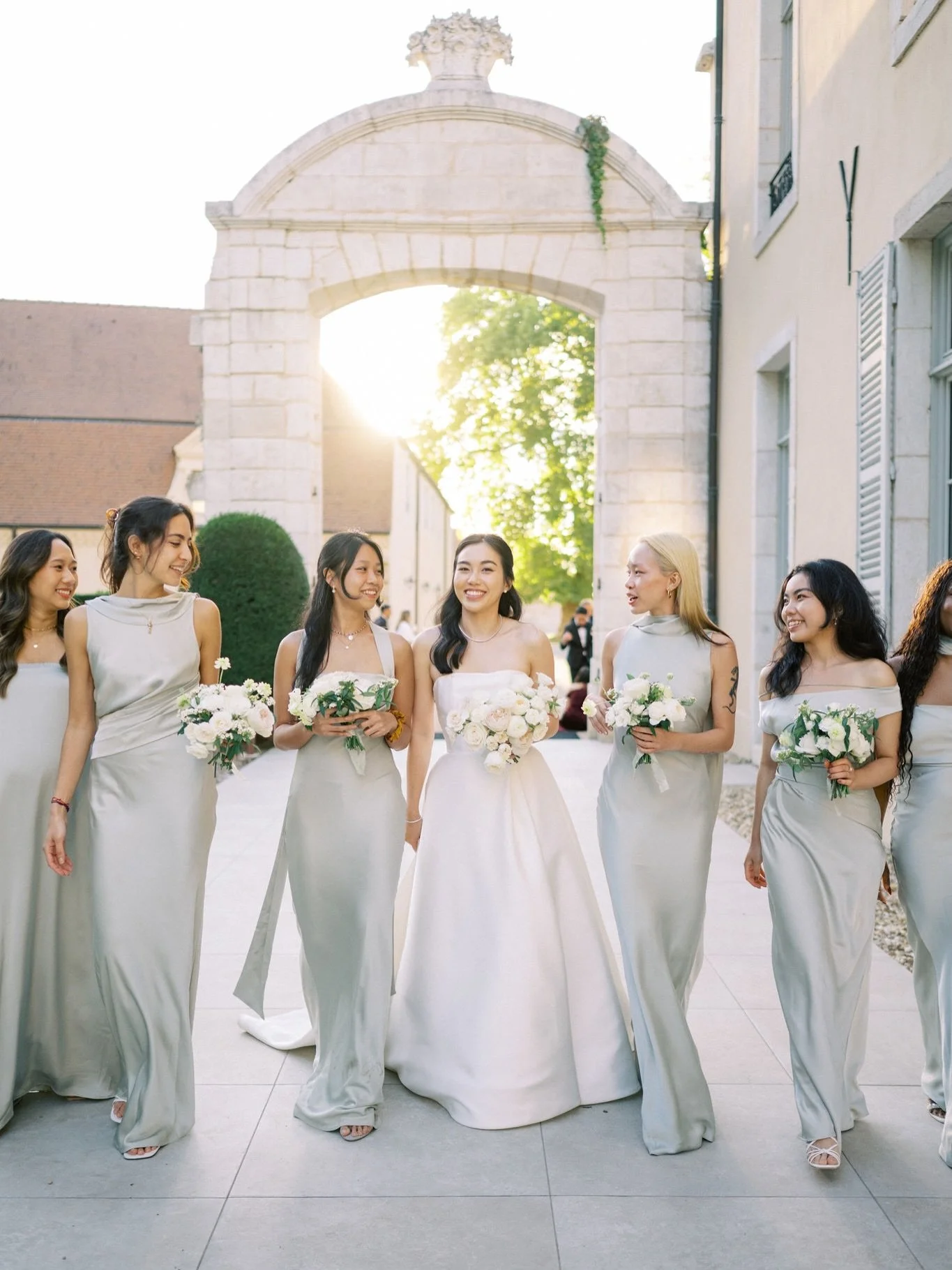 A moment she&rsquo;ll remember forever 🤍✨
Surrounded by her girls, laughter in the air and love in every glance&hellip; this is what wedding dreams are made of. 
From getting ready together to standing by her side as she says &ldquo;I do,&rdquo; the