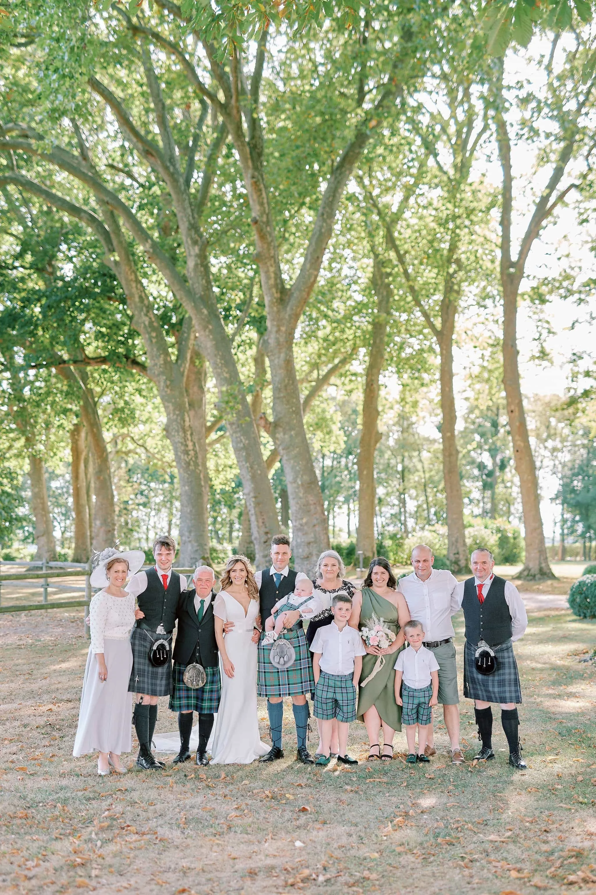 IntimateDreamScottishweddinginFrenchChateau00115.jpg