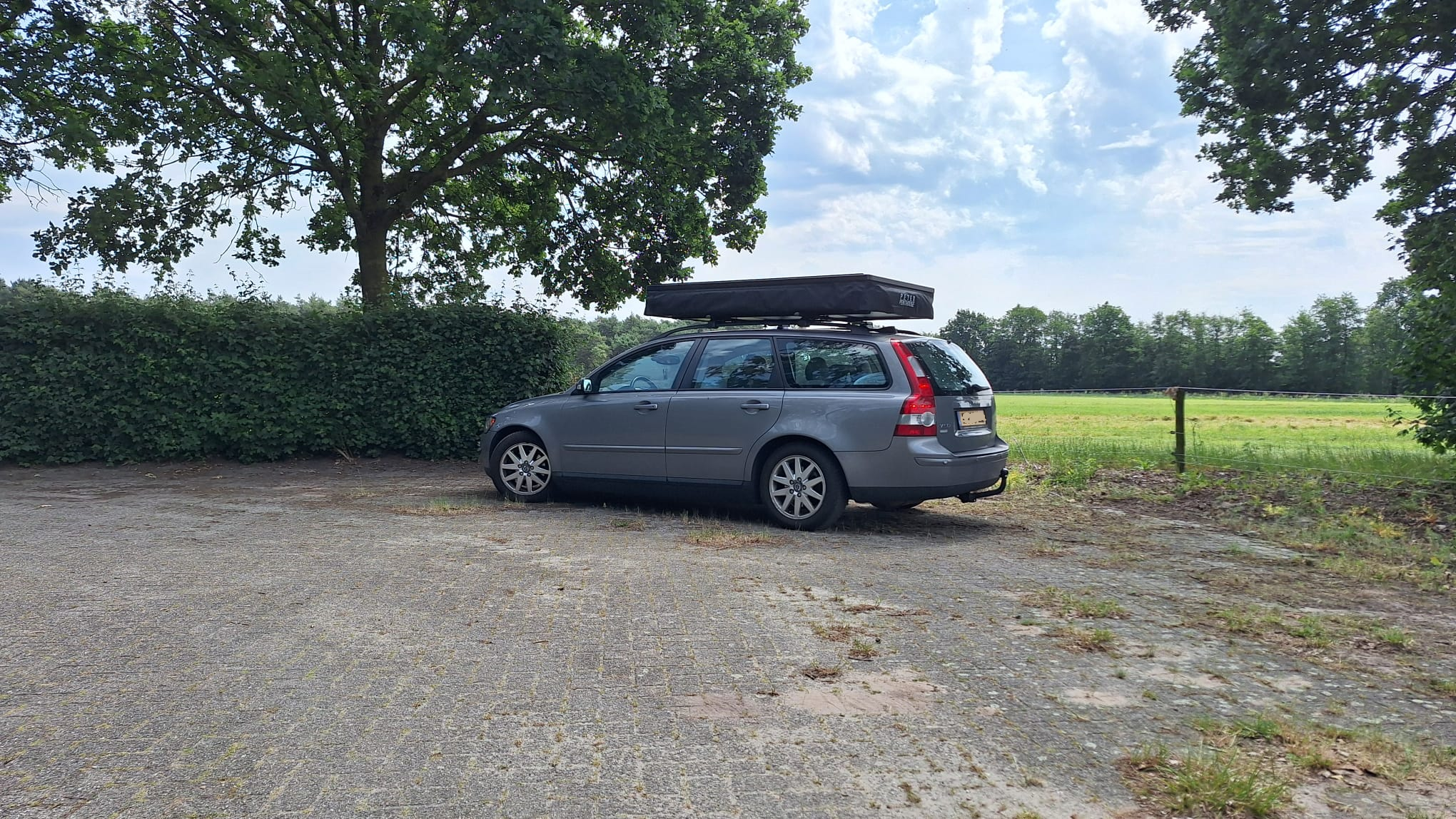 Volvo V90.png