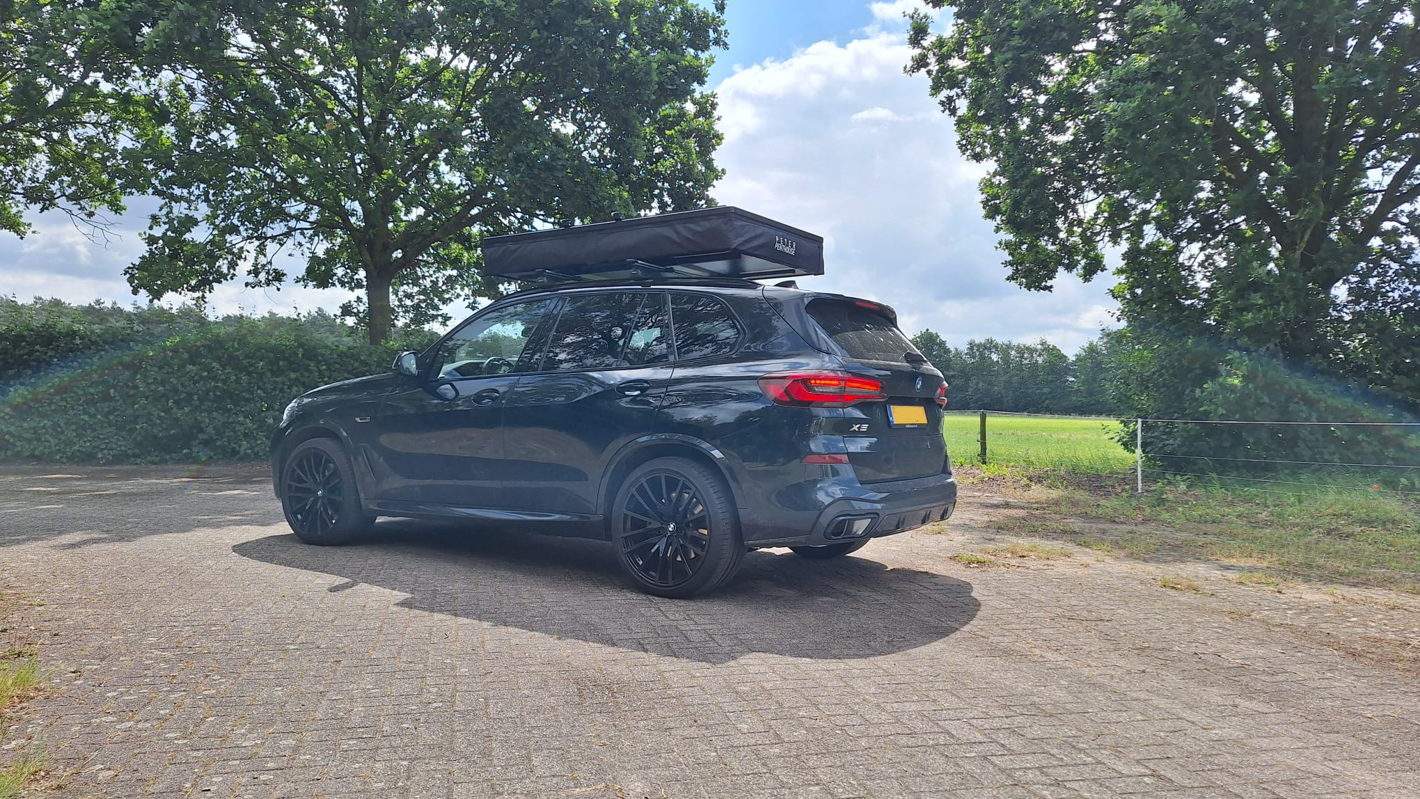 BMW X5 (denk ik).png