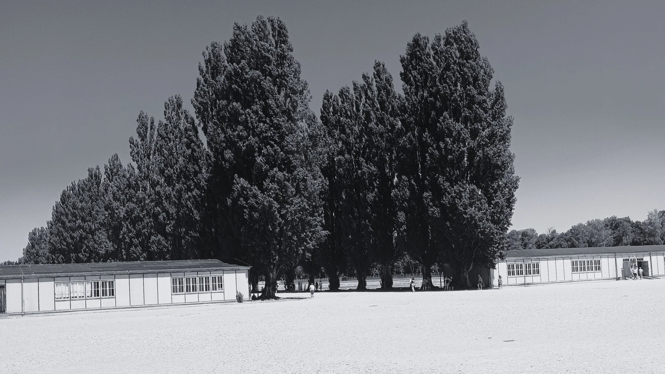 appellplatz_and_barracks_2.jpg