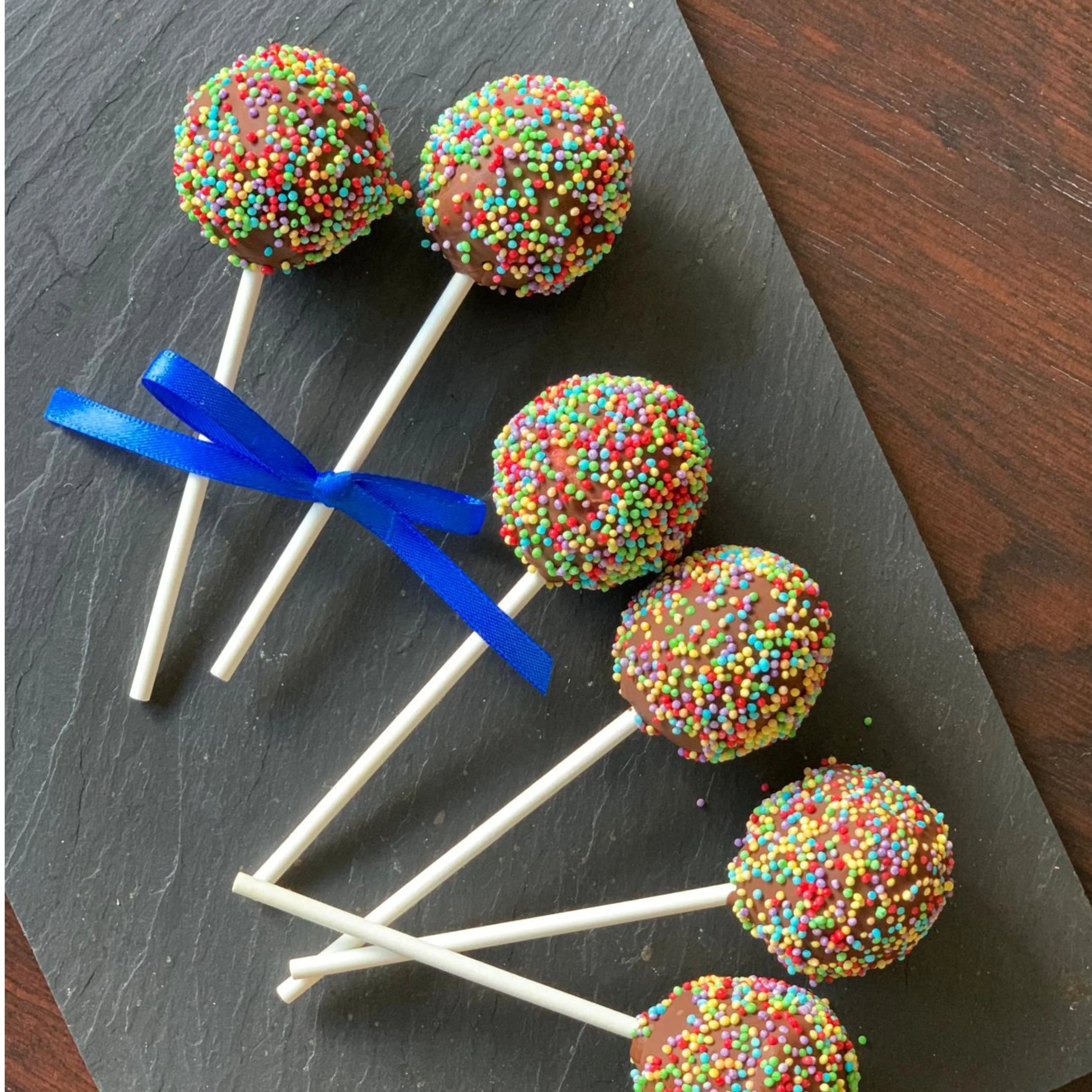 DESSERT - Cake Pops.jpg