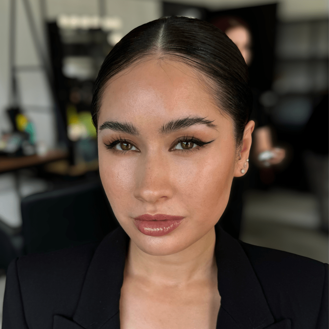 Make Up 2.png