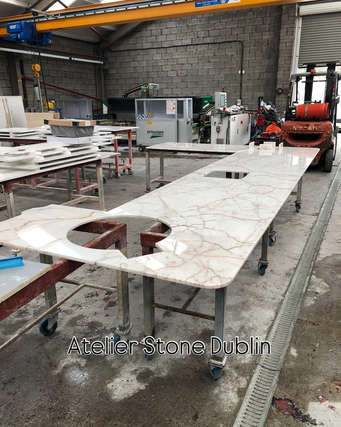 #atelierstonedublin #bbq #outdoors #outdoorliving #kitchen #bespoke #marble #natural #luxurylifestyle #dublin
