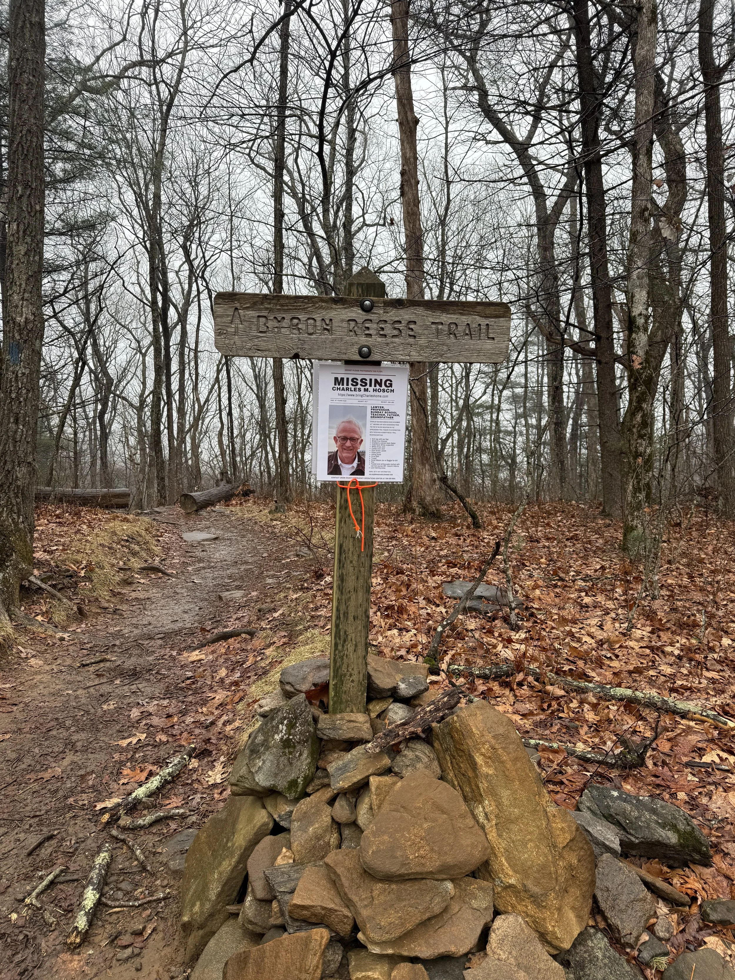Missing Charles M. Hosch sign at the intersection of the Byron Herbert Reece Trail and the Appalachian Trail