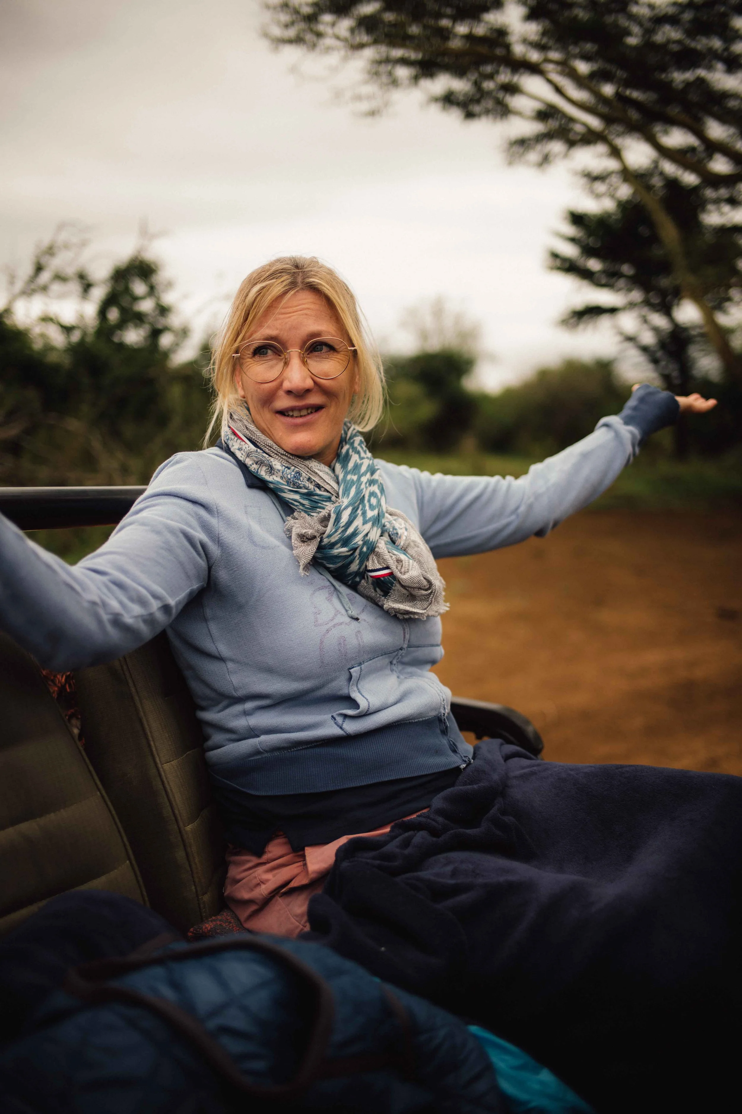 Guest on a private safari excursion with Honey Guide’s guiding team.