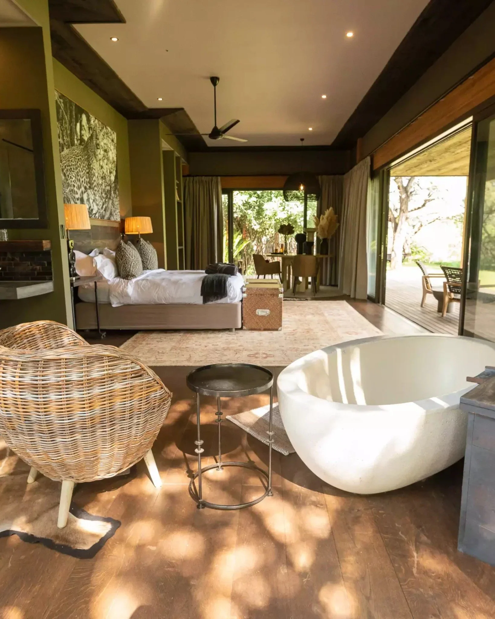 Where you stay shapes how you experience a place 🌍

@luleka_manyoni  is one of Honey Guide&rsquo;s favourite from a small selection of private lodges and homesteads we work with. We help guests choose spaces that align with their interests, pace, an