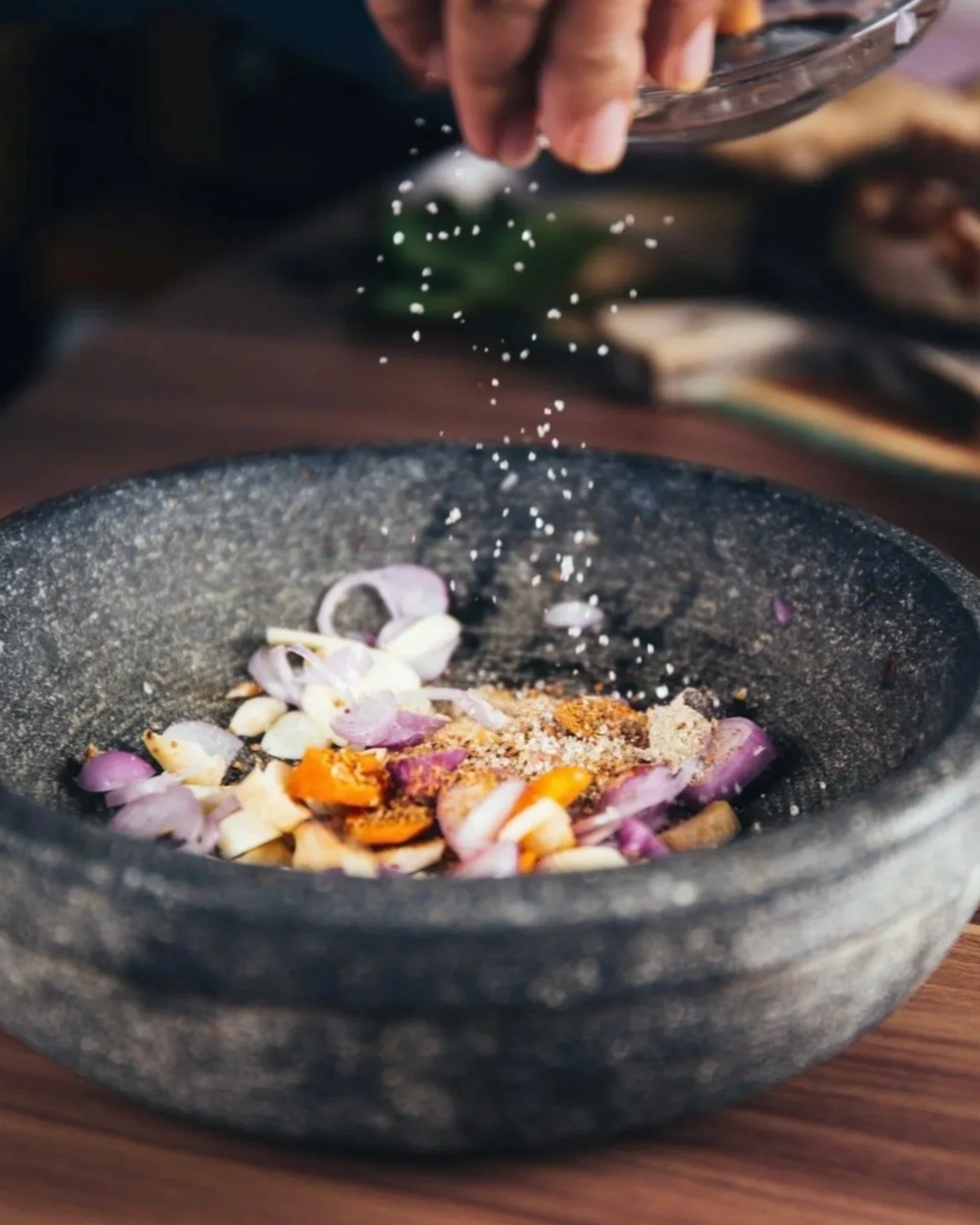 We take our food seriously. Expect a modernised take on South African classics, prepared by private chefs, and tailored to your dietary needs and preferences. Enjoy a curated wine list from exceptional South African estates, craft cocktails, and slow