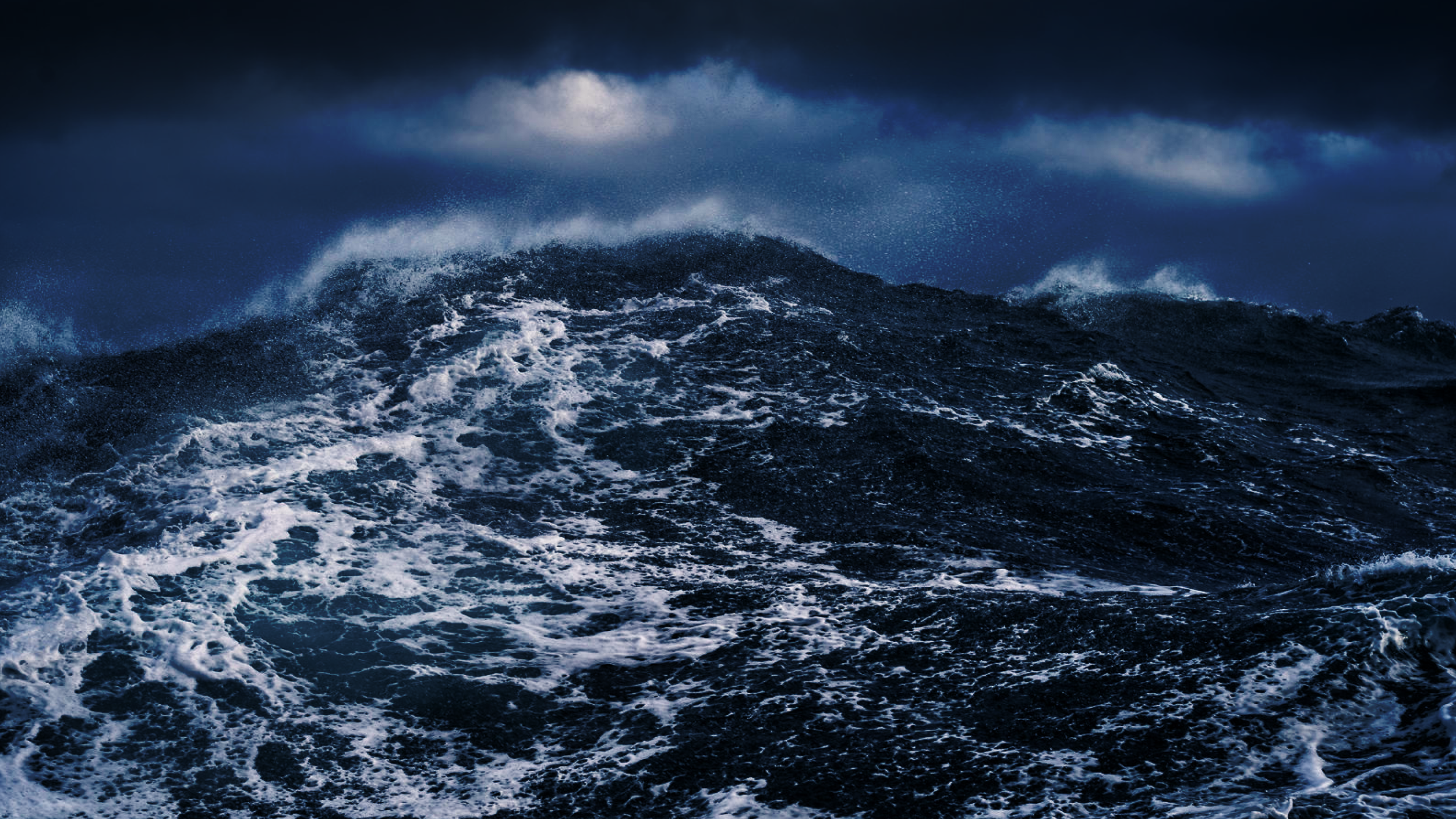 High sea with spray - LogistikArt