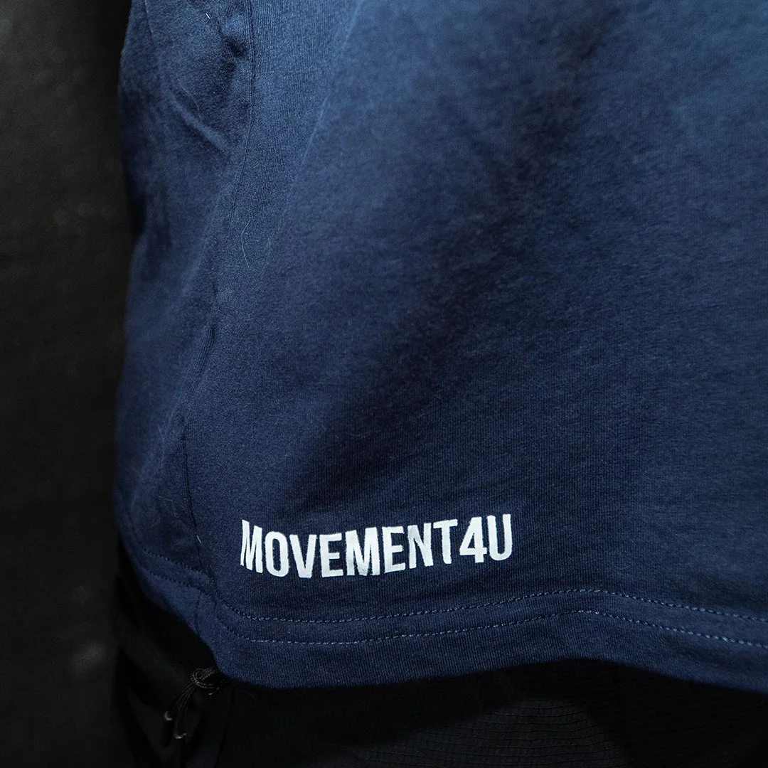 camiseta azul oversized detail.jpg