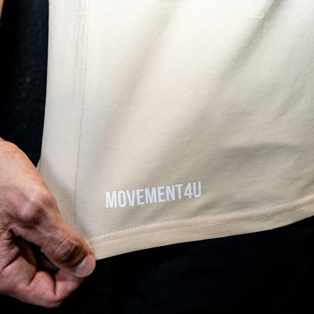 camiseta marron oversized detail.jpg