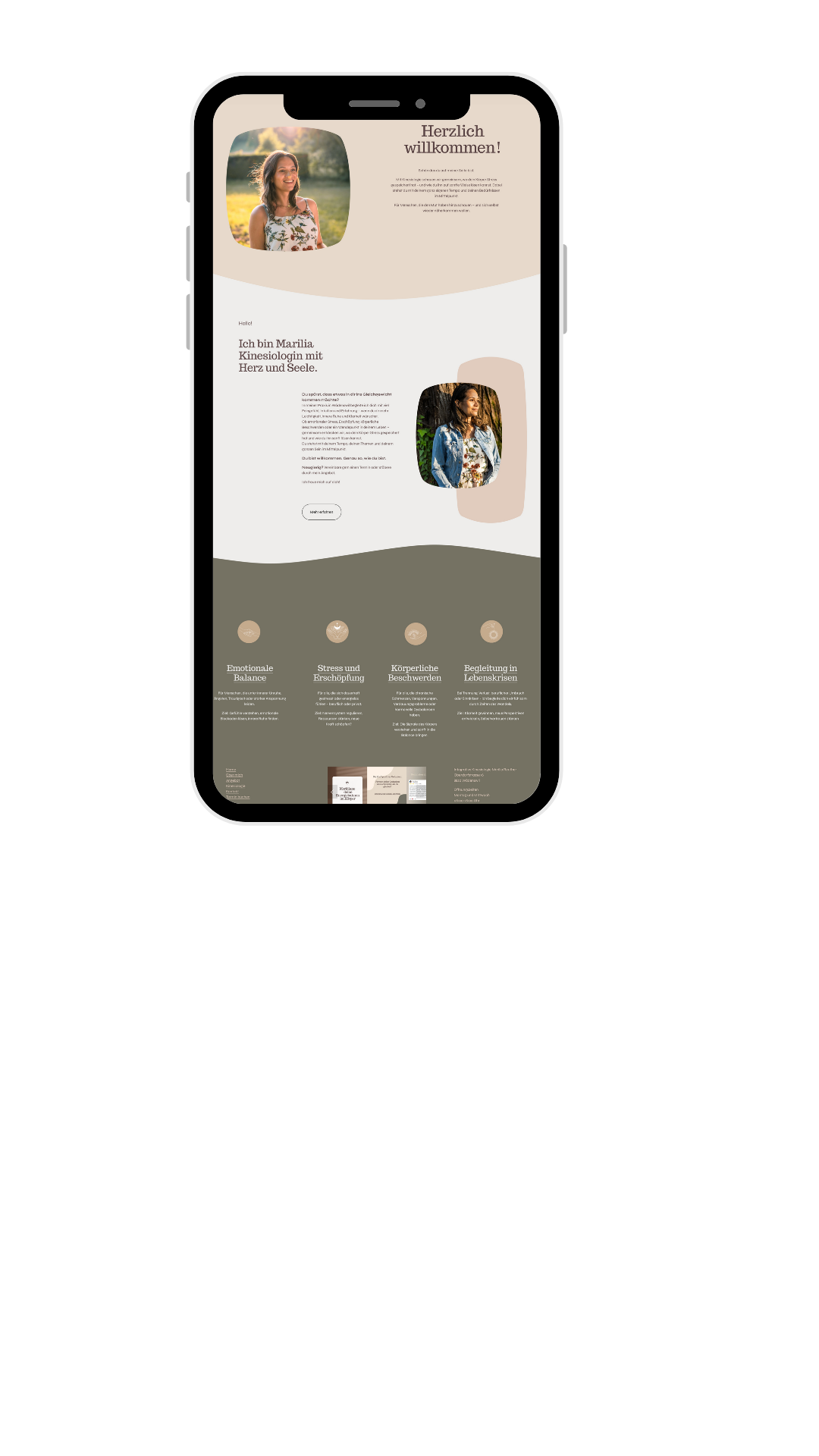 Screenshot eines mobilen Webseitendesigns für eine Kinesiologin namens Marilia, mit Begrüßungstext und Fotos der Kinesiologin, sowie Abschnitten über emotionale Balance, Stressabbau, Körperliche Beschwerden und Begleitung bei Lebenskrisen.