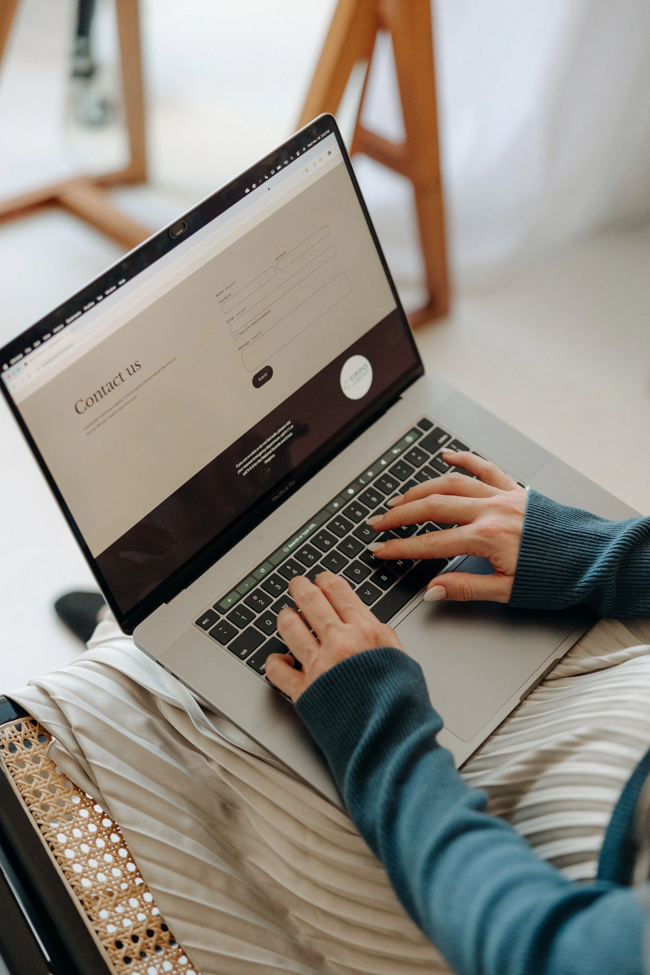 Healing Nook Psychotherapy with Hanna Anderson in Toronto, Canada