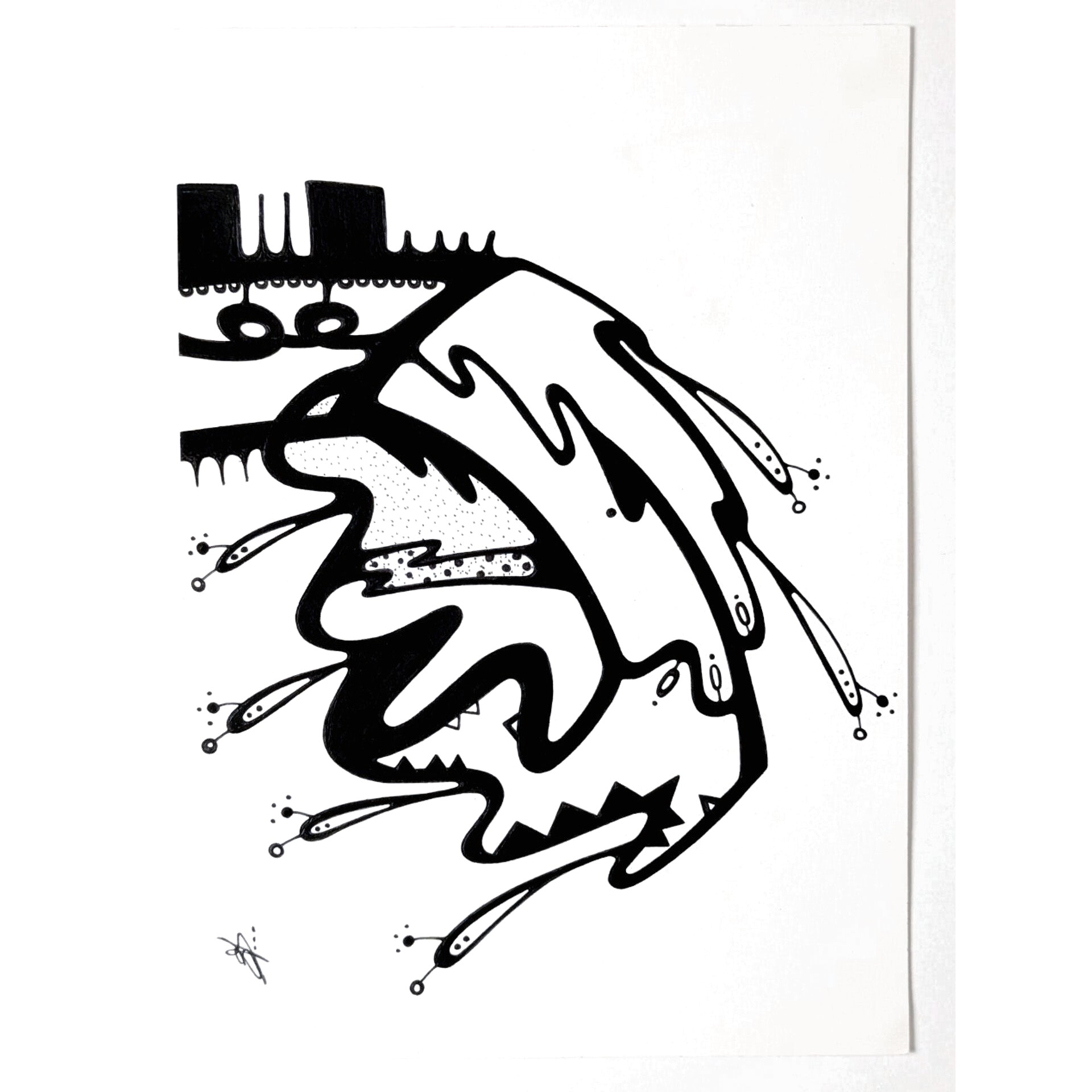 Une illustration stylisée en noir et blanc représentant une tête de dinosaure ou un dragon, avec des éléments abstraits et un motif en arrière-plan.