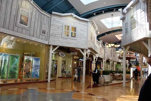 505cim_themedshoppingarea.jpg